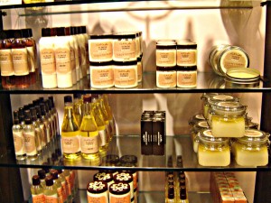 curlbox-carols-daughter-atlanta-event-18